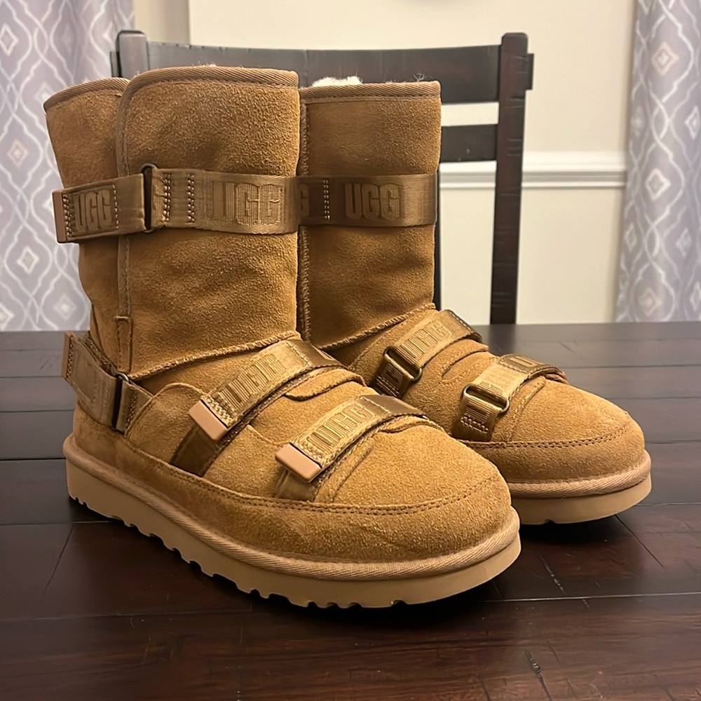 Ugg Australia Classic Short Hybrid Boots Chestnut Brown new Womens Size 8